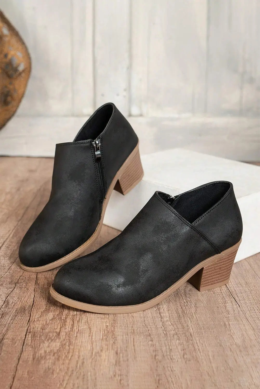 Philippine Grey Suede Ankle Boots - eAura