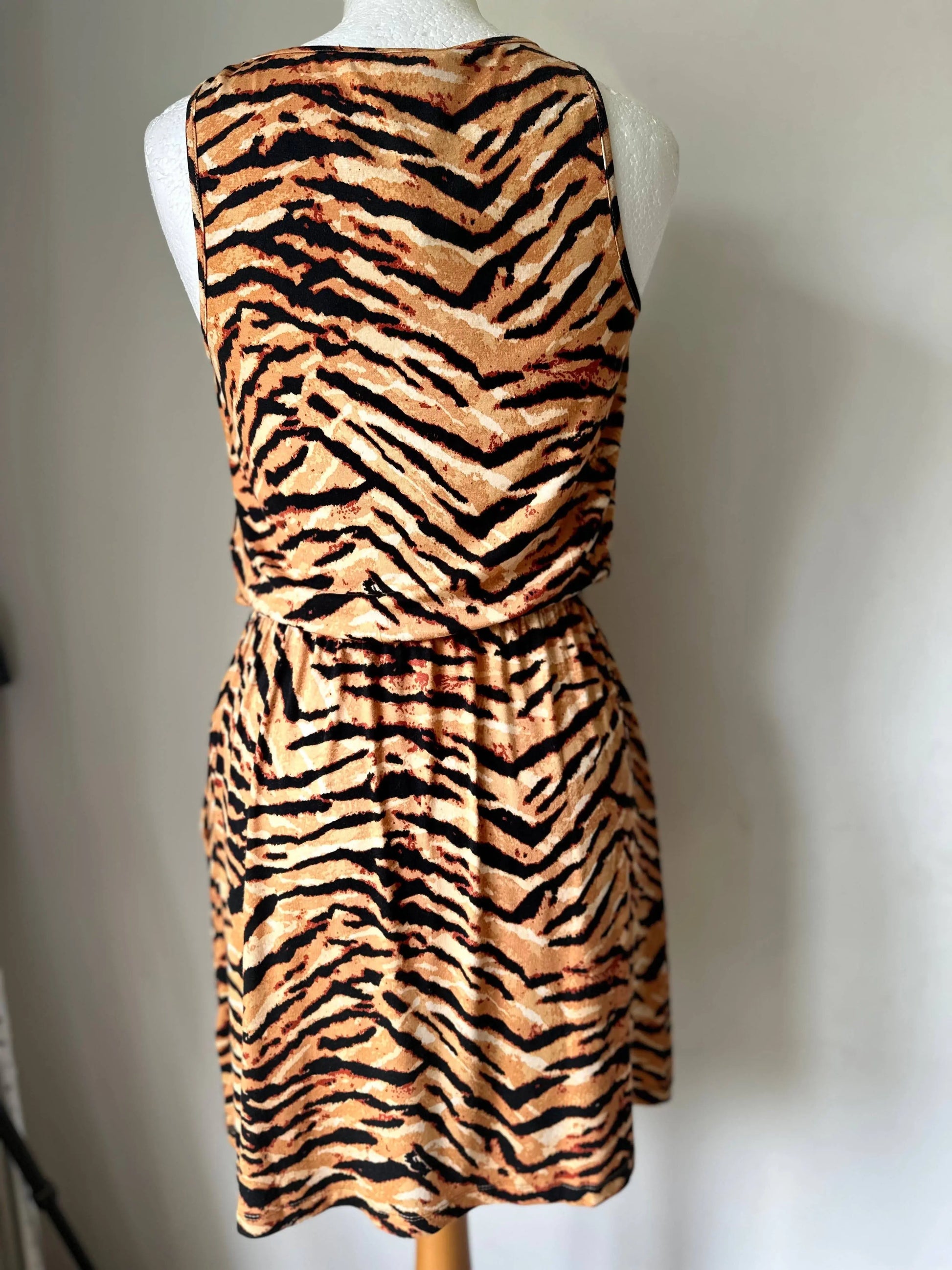 Very Animal Print Jersey Dress Size 10 Sleeveless Pockets - BB Fashion Outlet