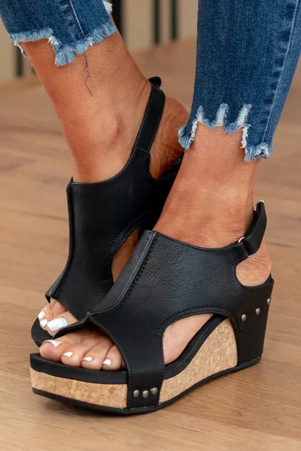 Vintage Leather Stitching Studded Wedge Sandals - eAura