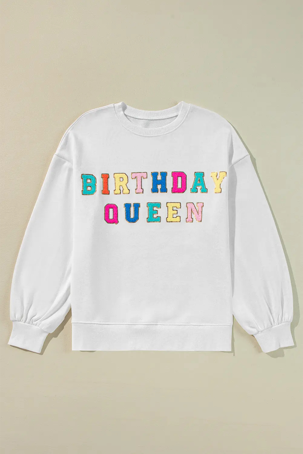 White BIRTHDAY QUEEN Graphic Balloon Sleeve Sweatshirt Beagle Boutique Fashion Outlet