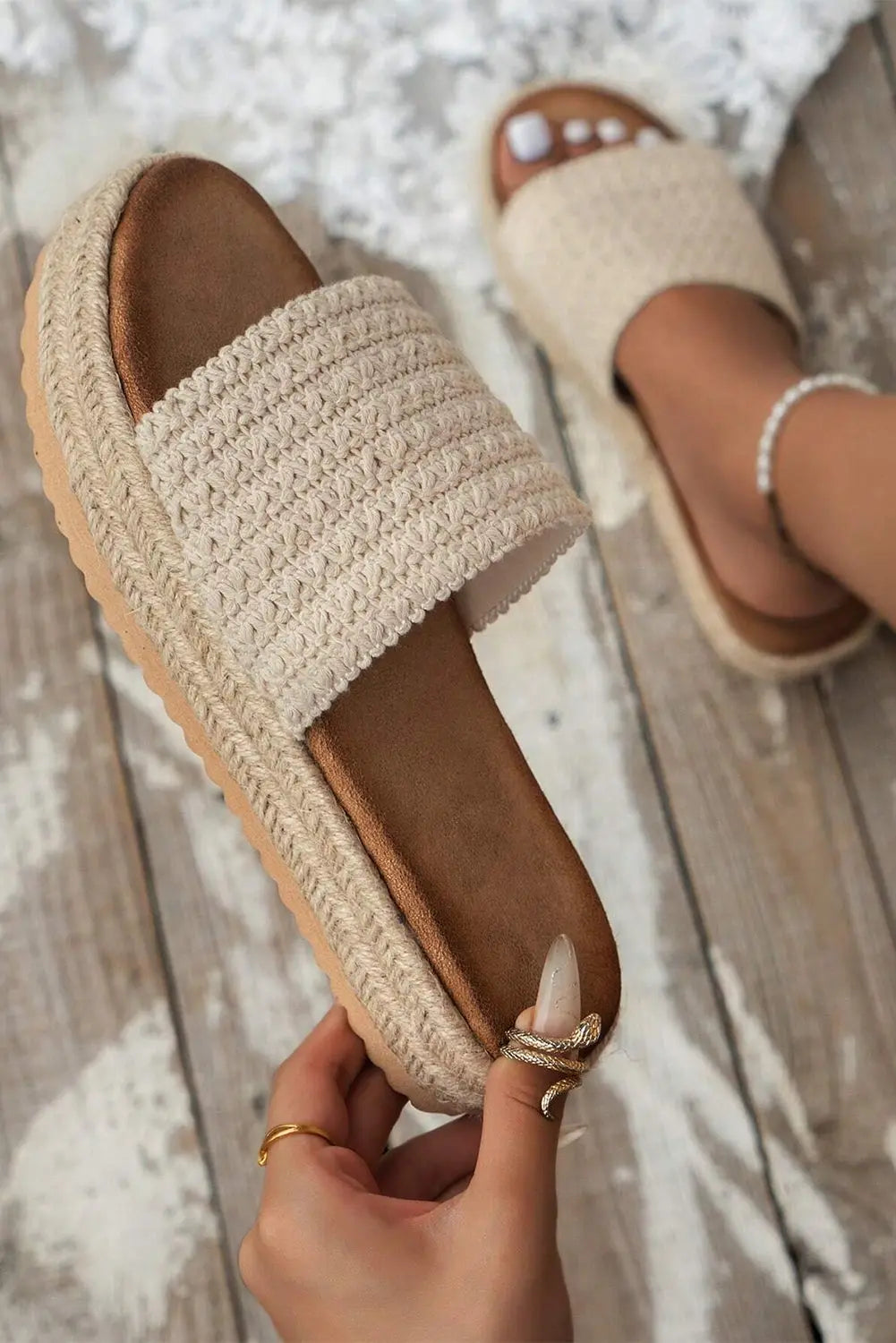 White Boho Single Band Sandals - eAura