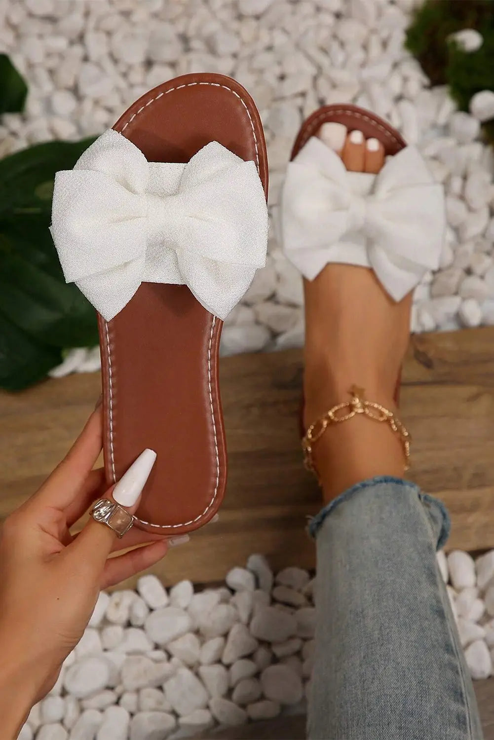 White Bow Decor Flat Sandals - eAura