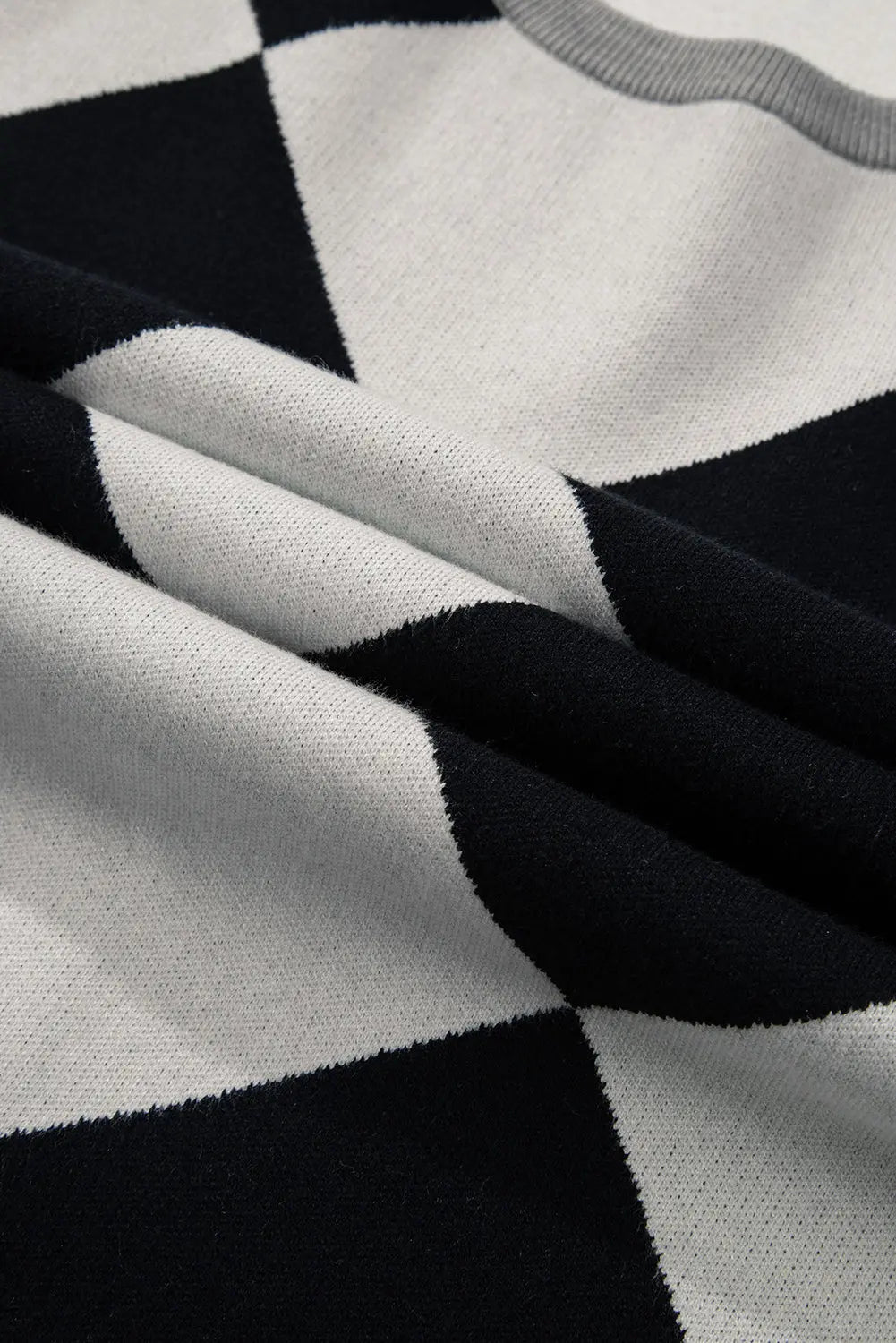 White Colorblock Drop Shoulder Buttoned Loose Cardigan - eAura