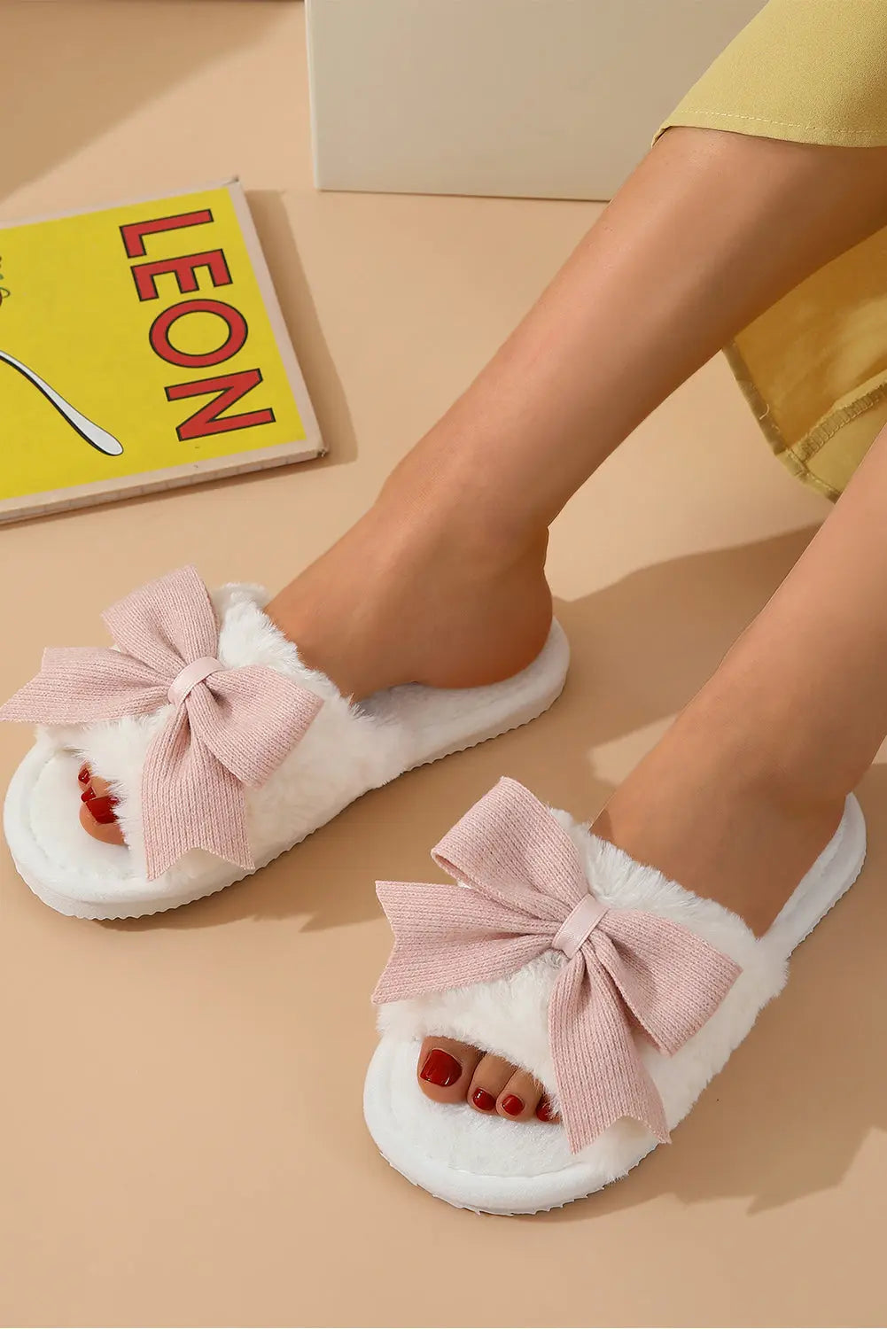 White Cute Bowknot Home Fluffy Slippers - eAura