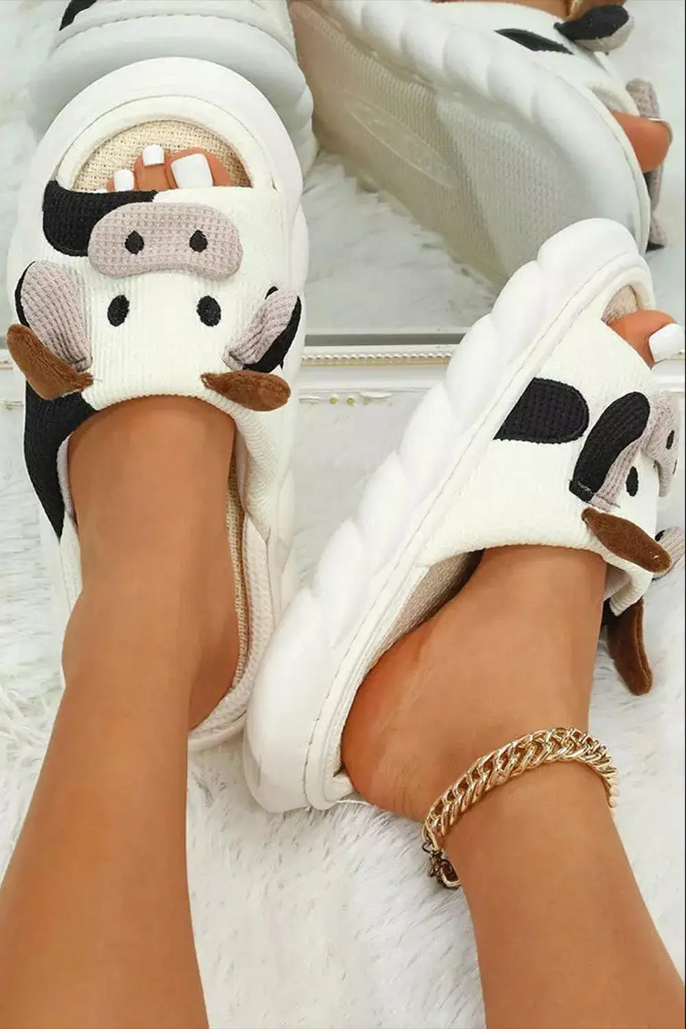 White Cute Cow Pattern Open Toe Slippers Beagle Boutique Fashion Outlet