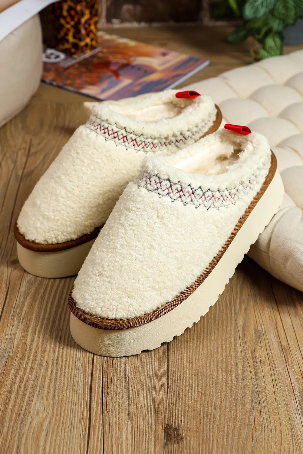 White Embroidered Sherpa Plush Thick Sole Winter Slippers Beagle Boutique Fashion Outlet