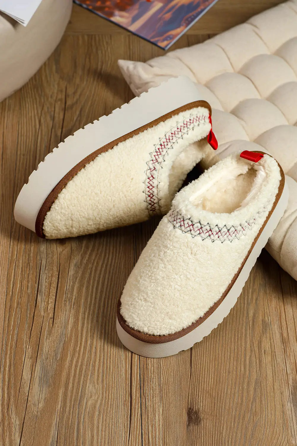 White Embroidered Sherpa Plush Thick Sole Winter Slippers Beagle Boutique Fashion Outlet