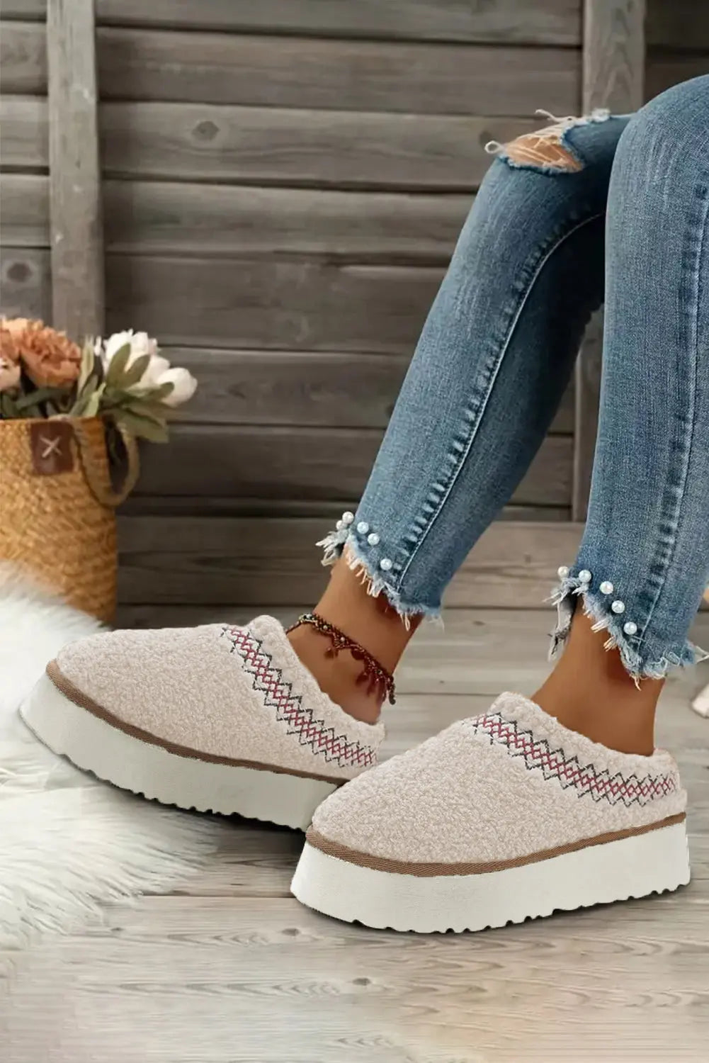 White Embroidered Sherpa Plush Thick Sole Winter Slippers Beagle Boutique Fashion Outlet