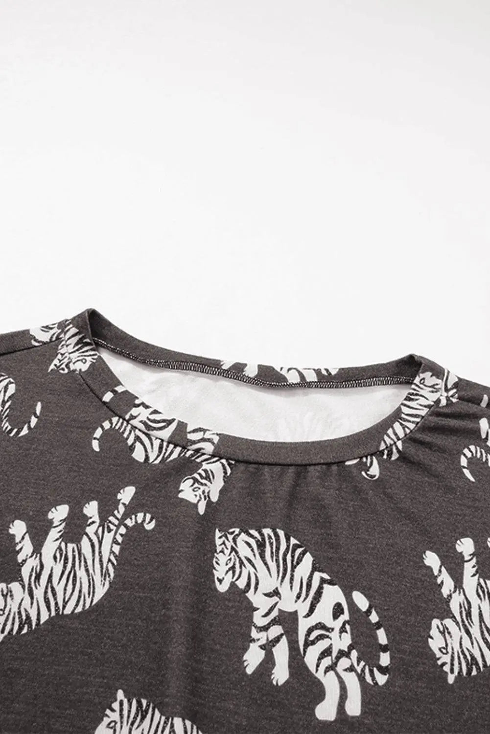 White Lively Tiger Print Casual Sweatshirt - BB Fashion Outlet