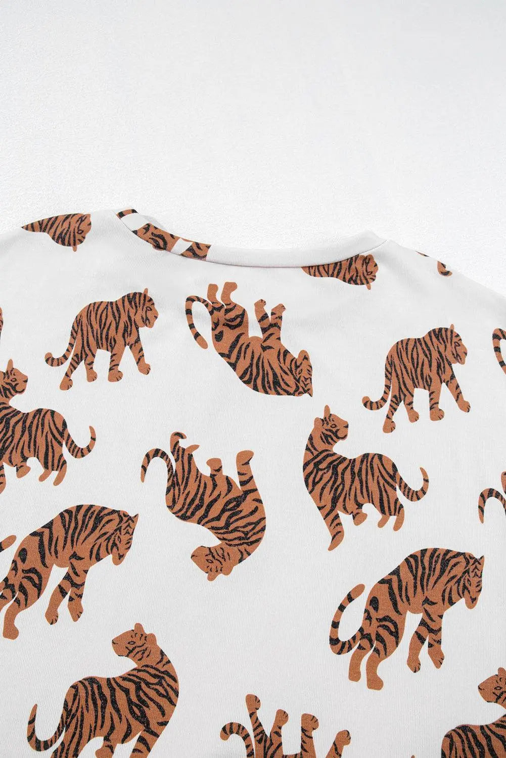 White Lively Tiger Print Casual Sweatshirt - BB Fashion Outlet