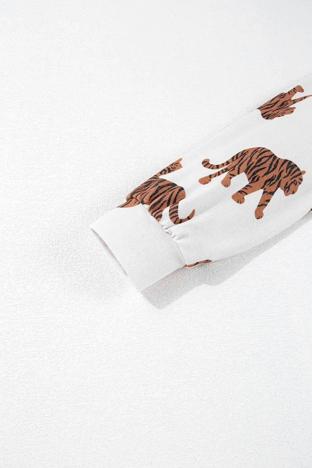 White Lively Tiger Print Casual Sweatshirt - BB Fashion Outlet
