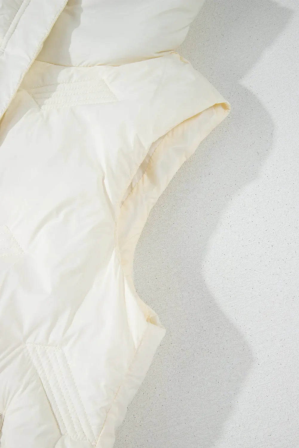 White Quilted High Neck Zip Up Jacket Vest Beagle Boutique Fashion Outlet