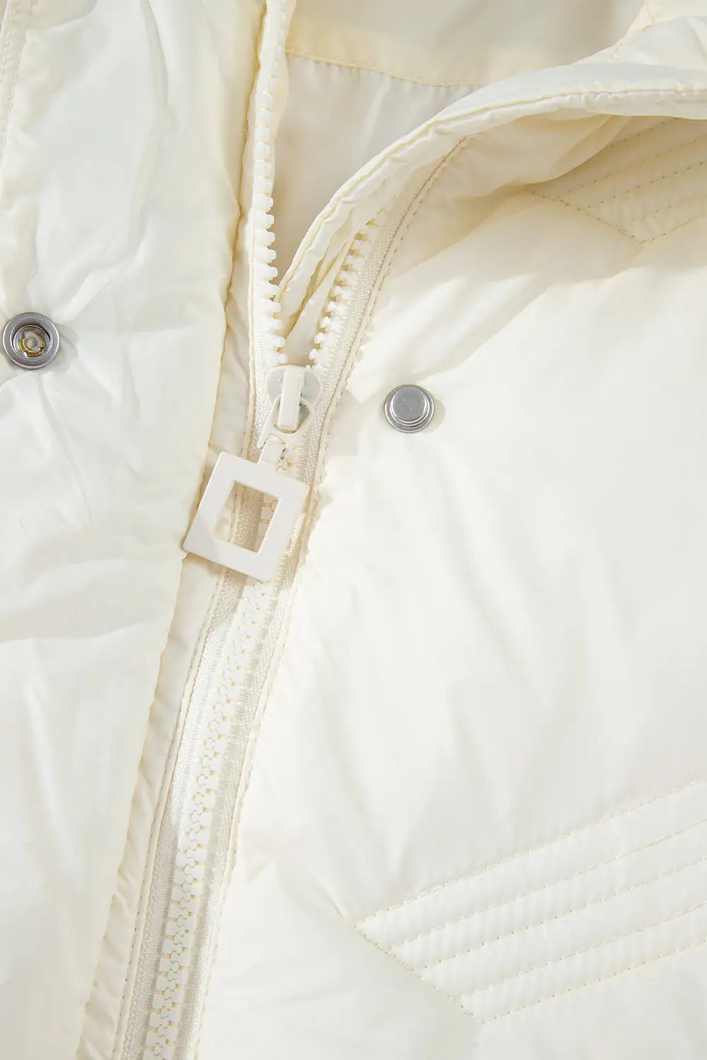 White Quilted High Neck Zip Up Jacket Vest Beagle Boutique Fashion Outlet