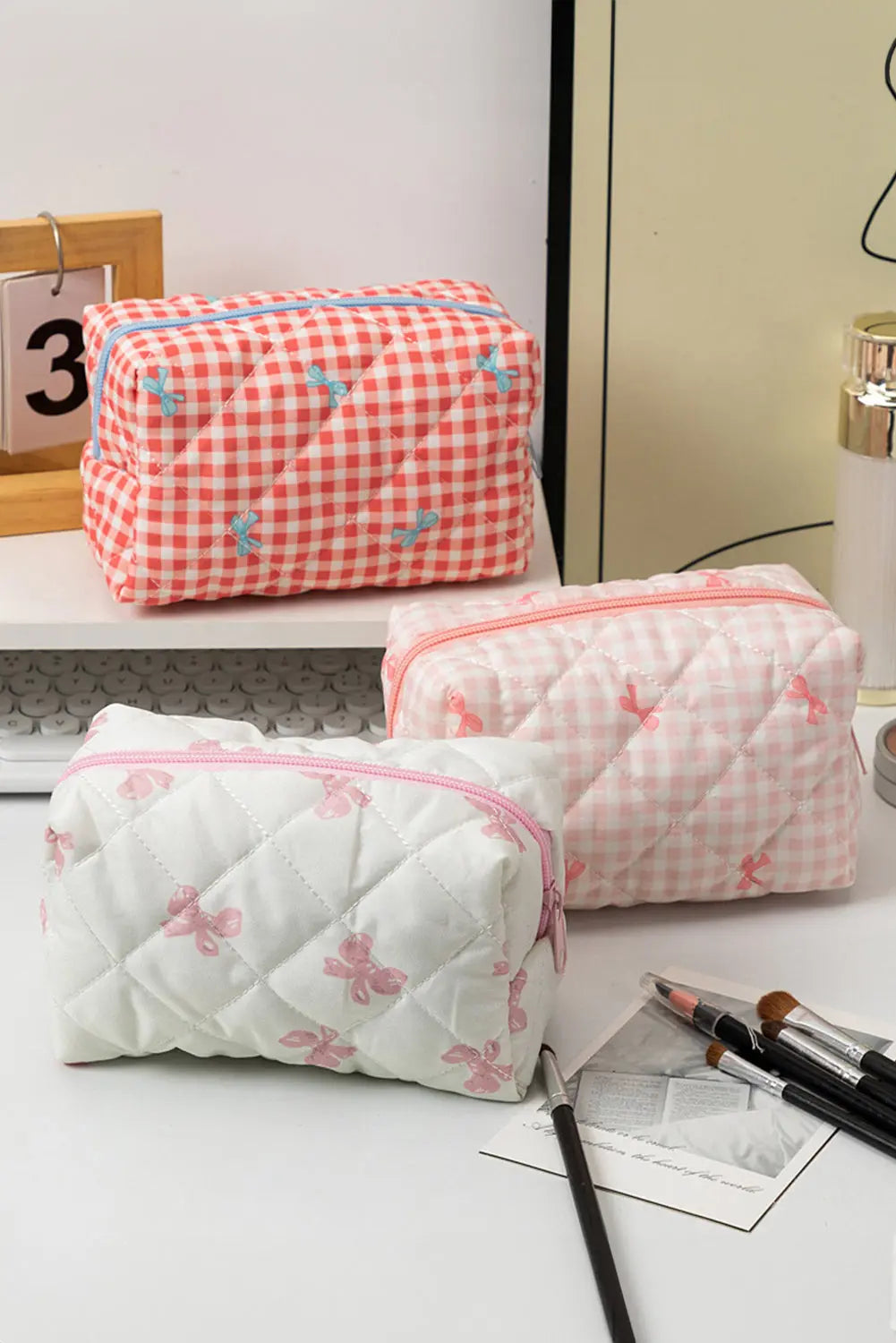White Sweet Bow Knot Print Quilted Zipper Cosmetic Bag - eAura