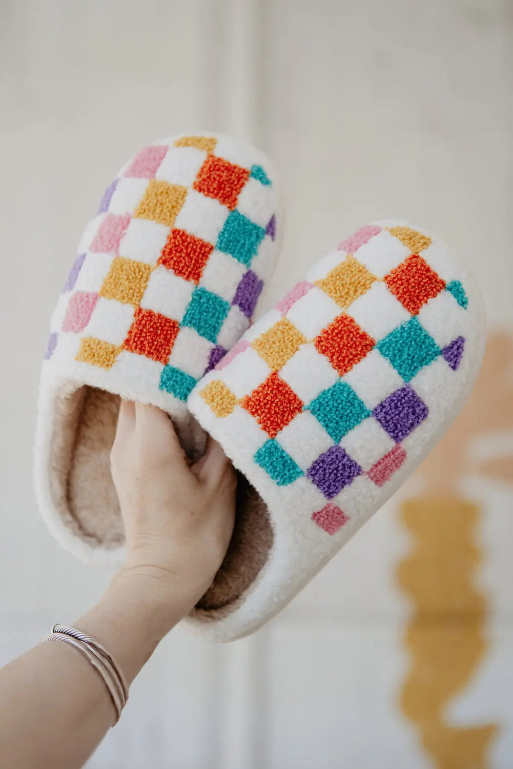 White Vibrant Checkered Plush Thermal Slippers Beagle Boutique Fashion Outlet