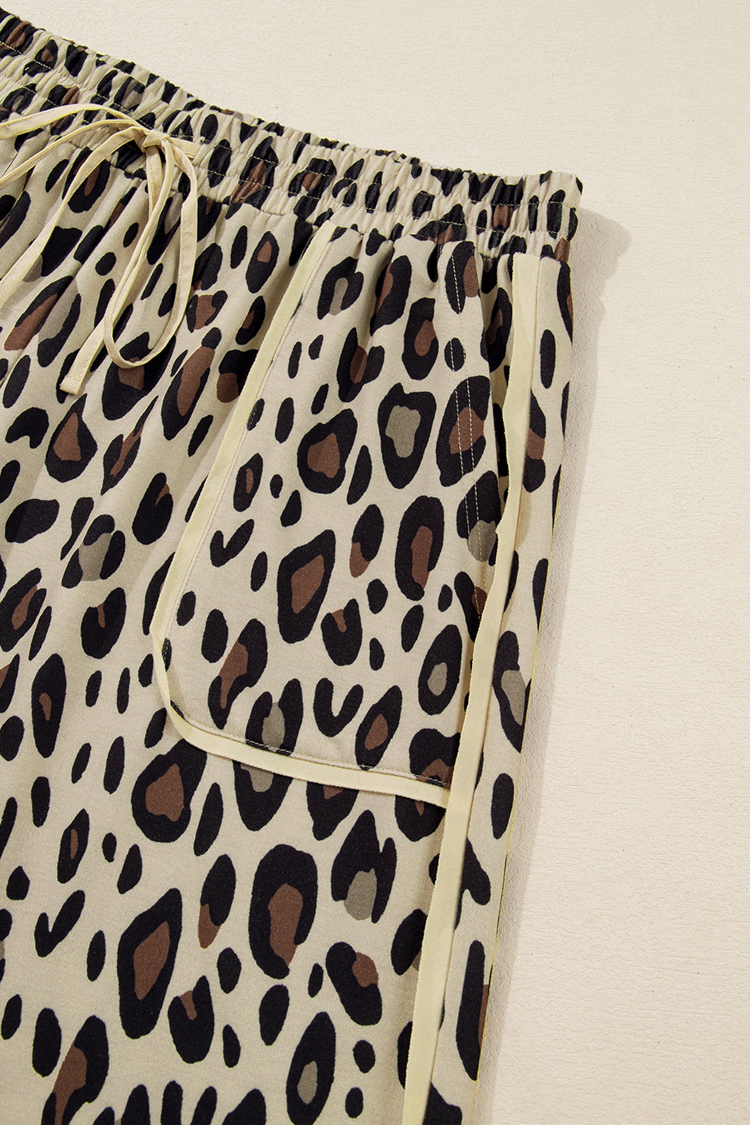 Exposed Seam Patched Pocket Plus Size Drawstring Leopard Wide Leg Pants