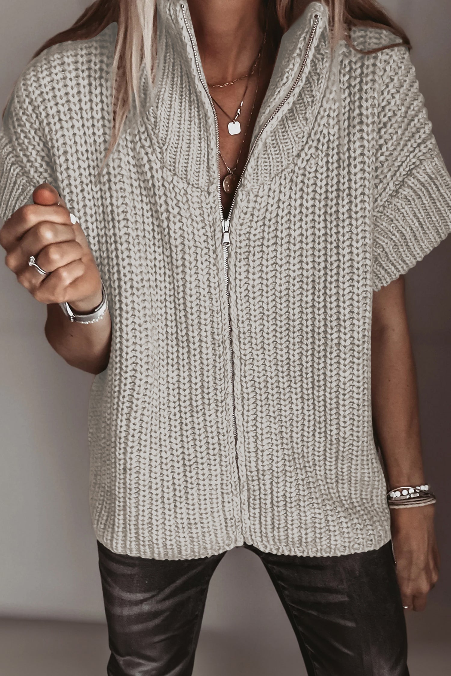 Jet Stream Solid Color Short Sleeve Zipper Knit High Neck Sweater – Cream