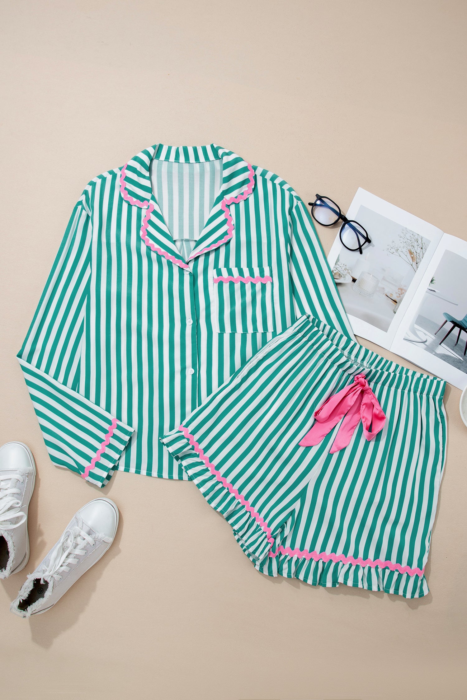 Contrast Ricrac Trim Long Sleeve Shirt Drawstring Ruffled Pajama Short Set – Green Stripe