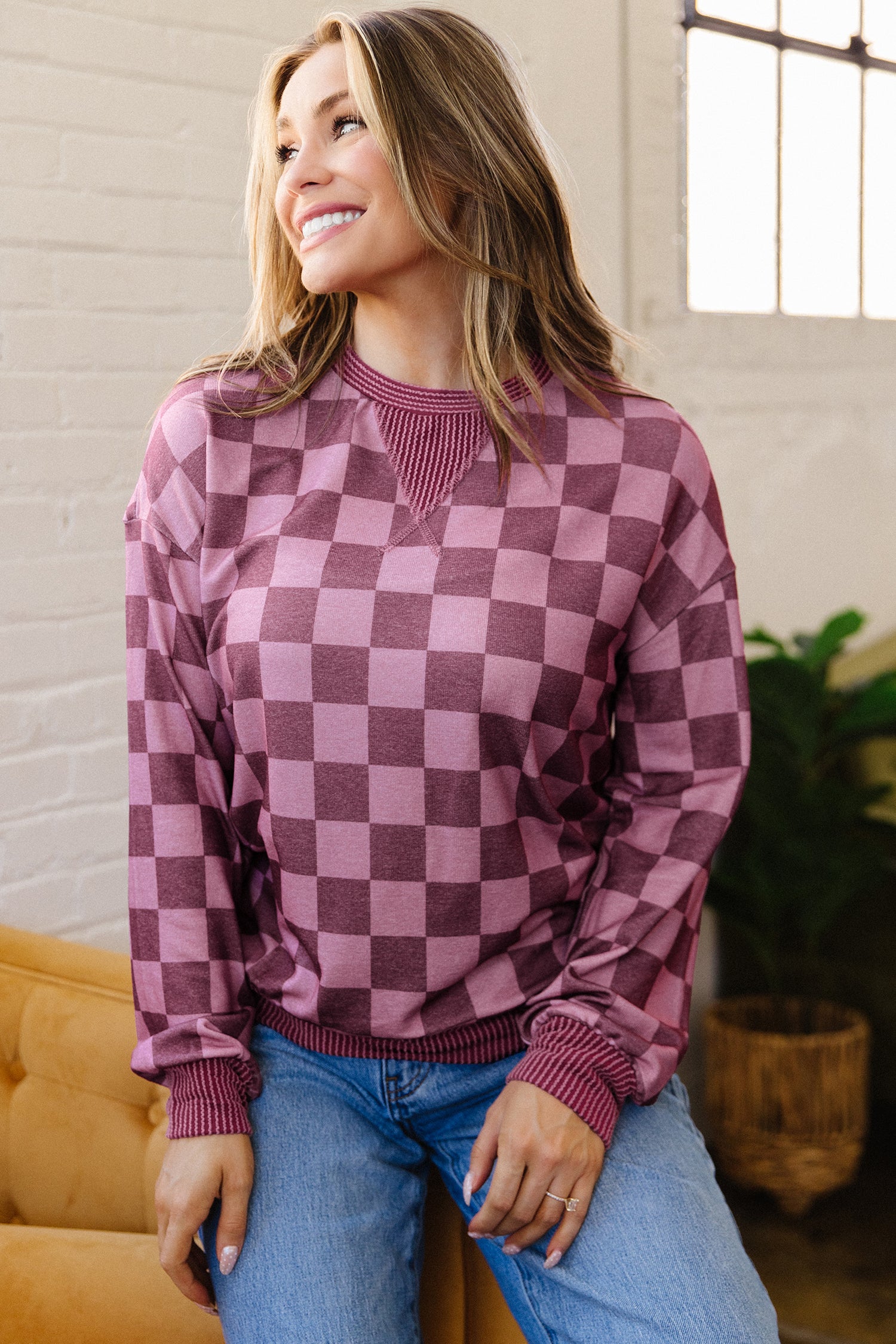 Ribbed Trim Checkered Print Long Sleeve Pullover Top – Red