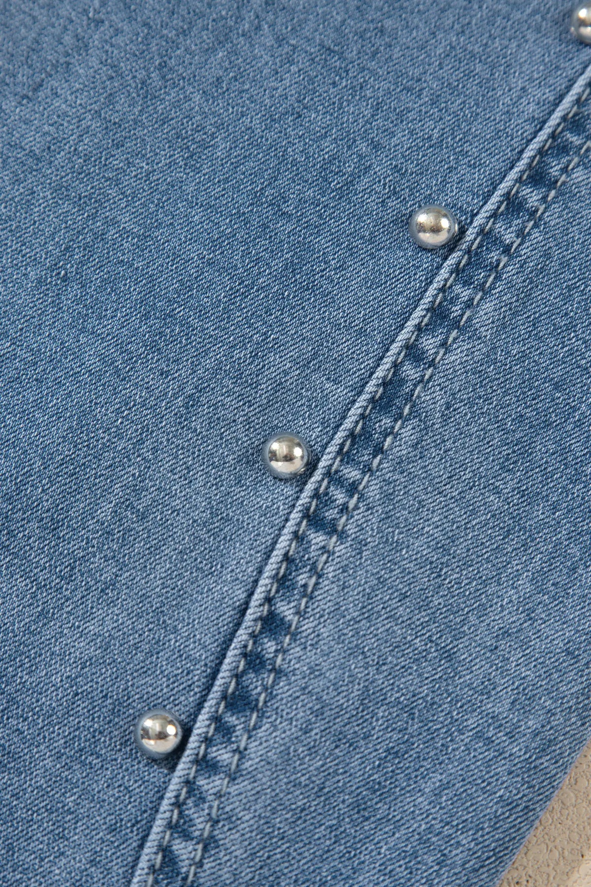 Side Seam Rivet Detail Ankle Length Casual Jeans – Coffee