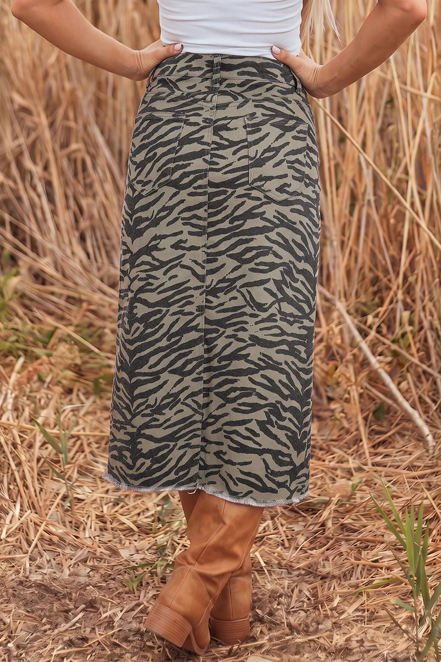 Leopard Print Side Split Frayed Hem Denim Midi Skirt – Brown