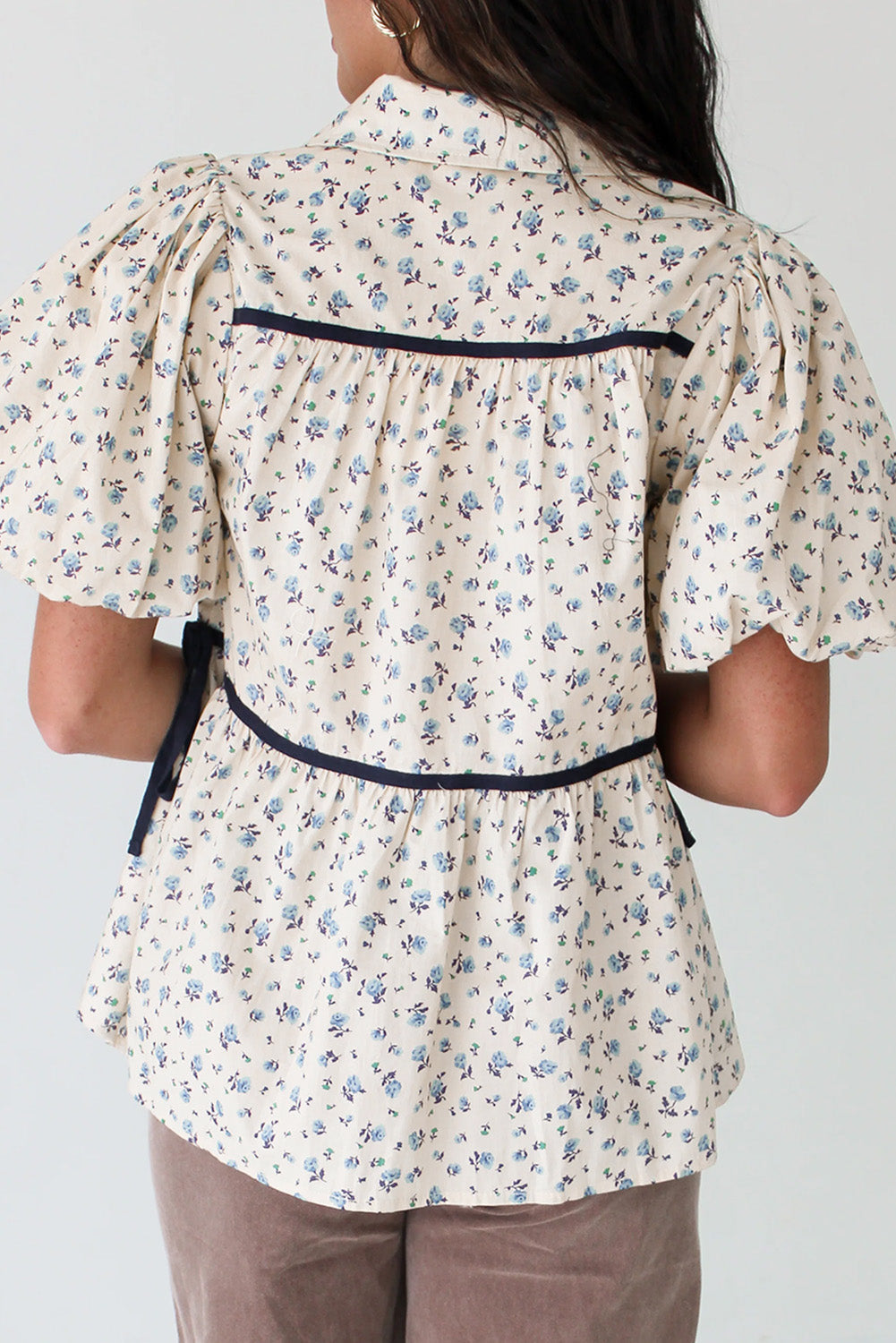 White Contrast Trim Floral Puff Short Sleeve Shirt BB Fashion Outlet