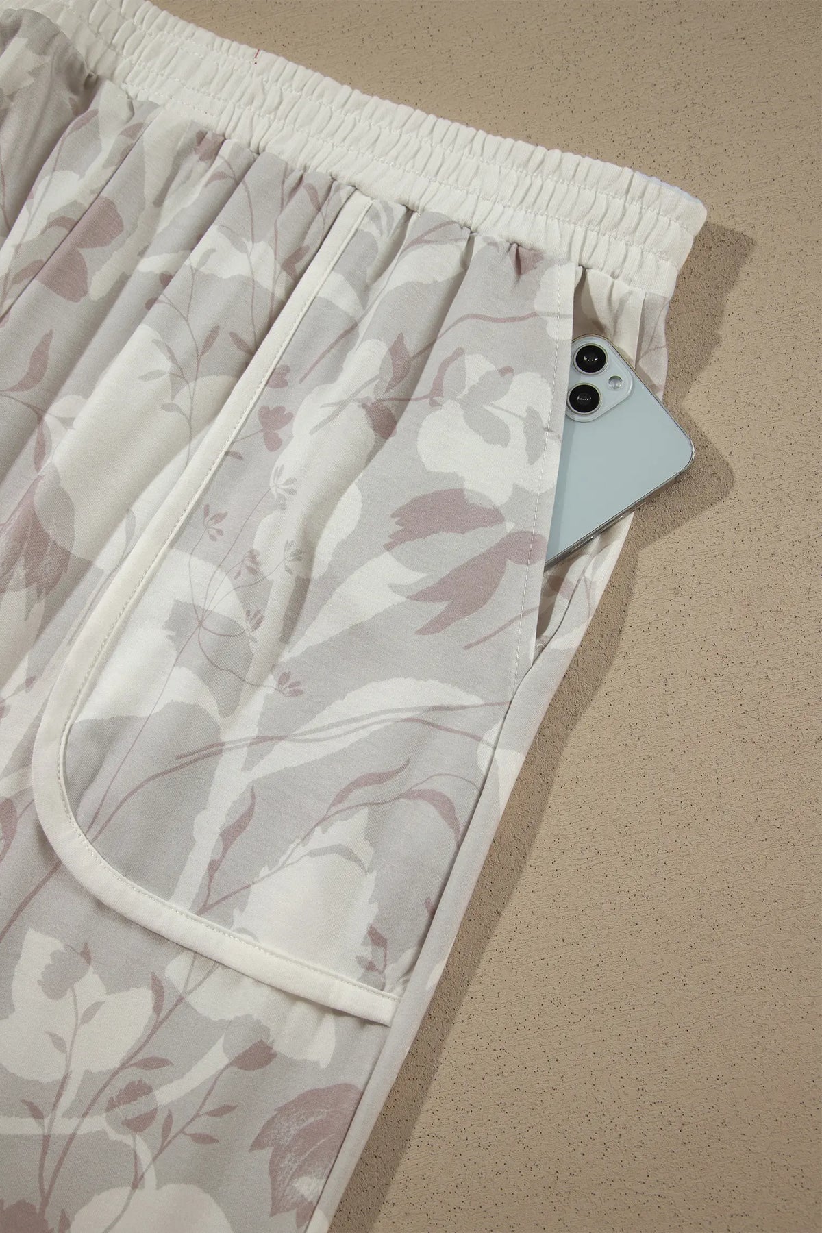 Floral Camo Print Contrast Trim Plus Size Loose Pants – Grey