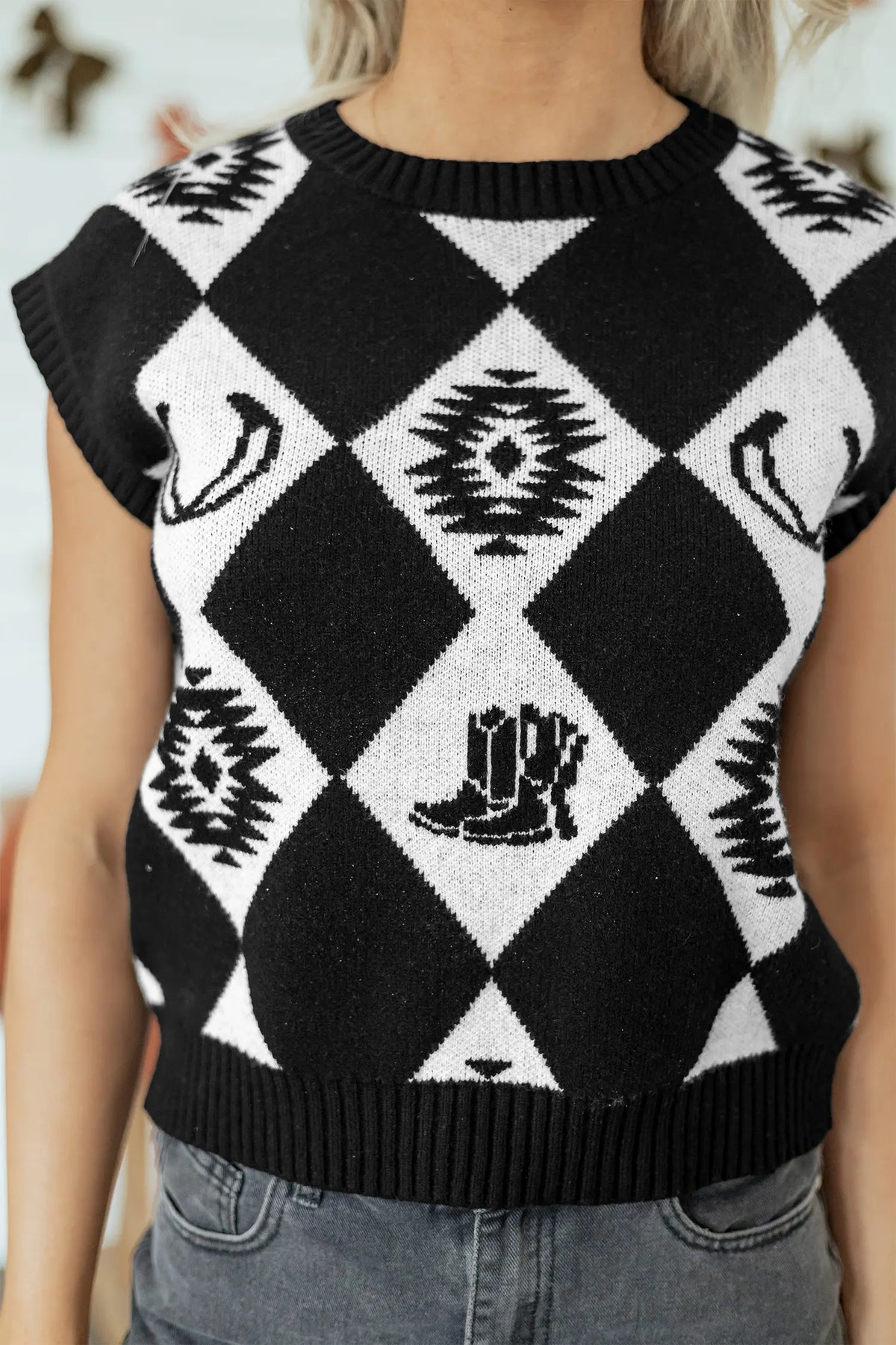 Retro Rhombus Western Print Drop Shoulder Short Sleeve Sweater – Black