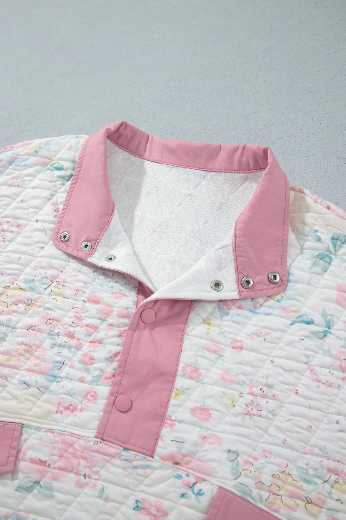 Floral Quilted V-Neck Plus Size Fake Pocket Sweatshirt – Pink