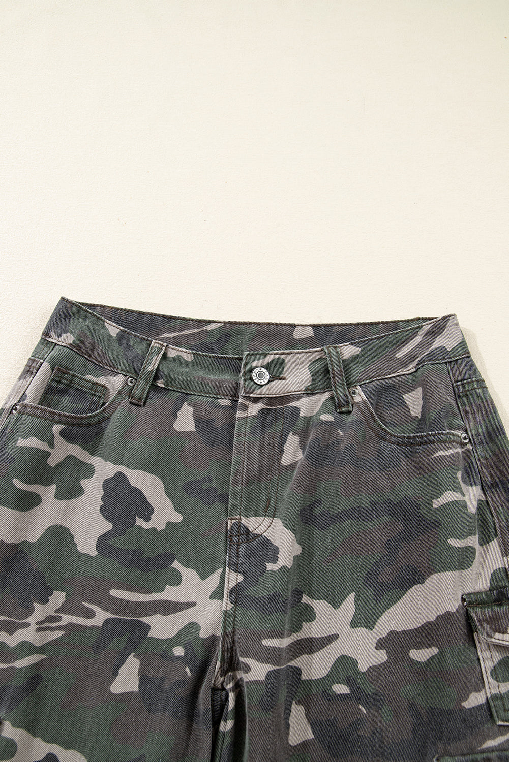 Camo Cargo Wide Leg Jeans - eAura