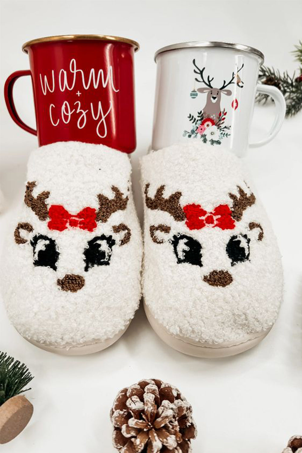 White Christmas Reindeer Slippers - eAura