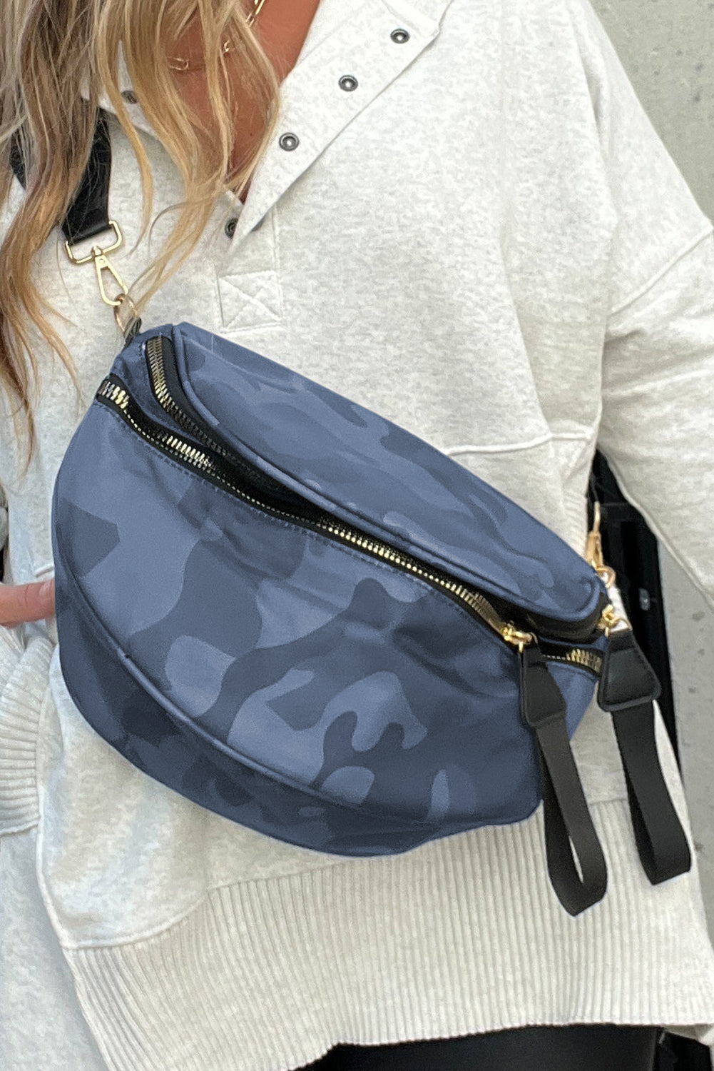 Black Camouflage Print Double Zipper Crossbody Bag