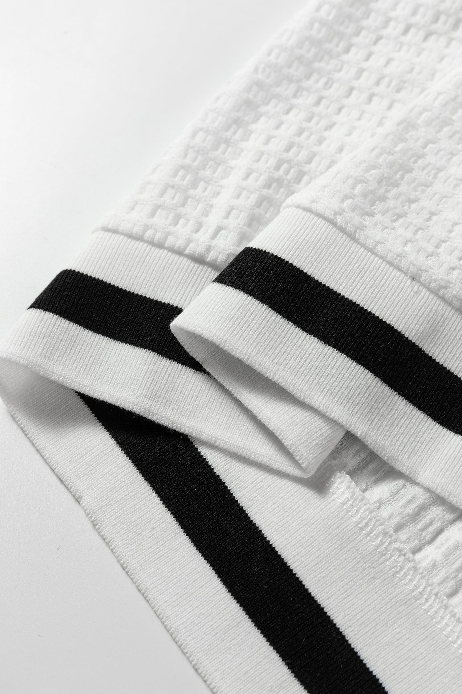 Textured Preppy Striped Trim V-Neck Pullover - eAura