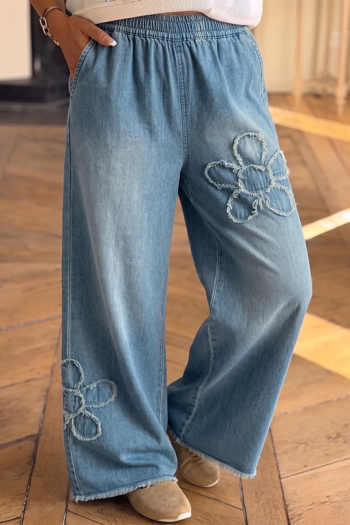 Beau Frayed Floral Patch Wide Leg Raw Hem Wide Leg Jeans – Blue