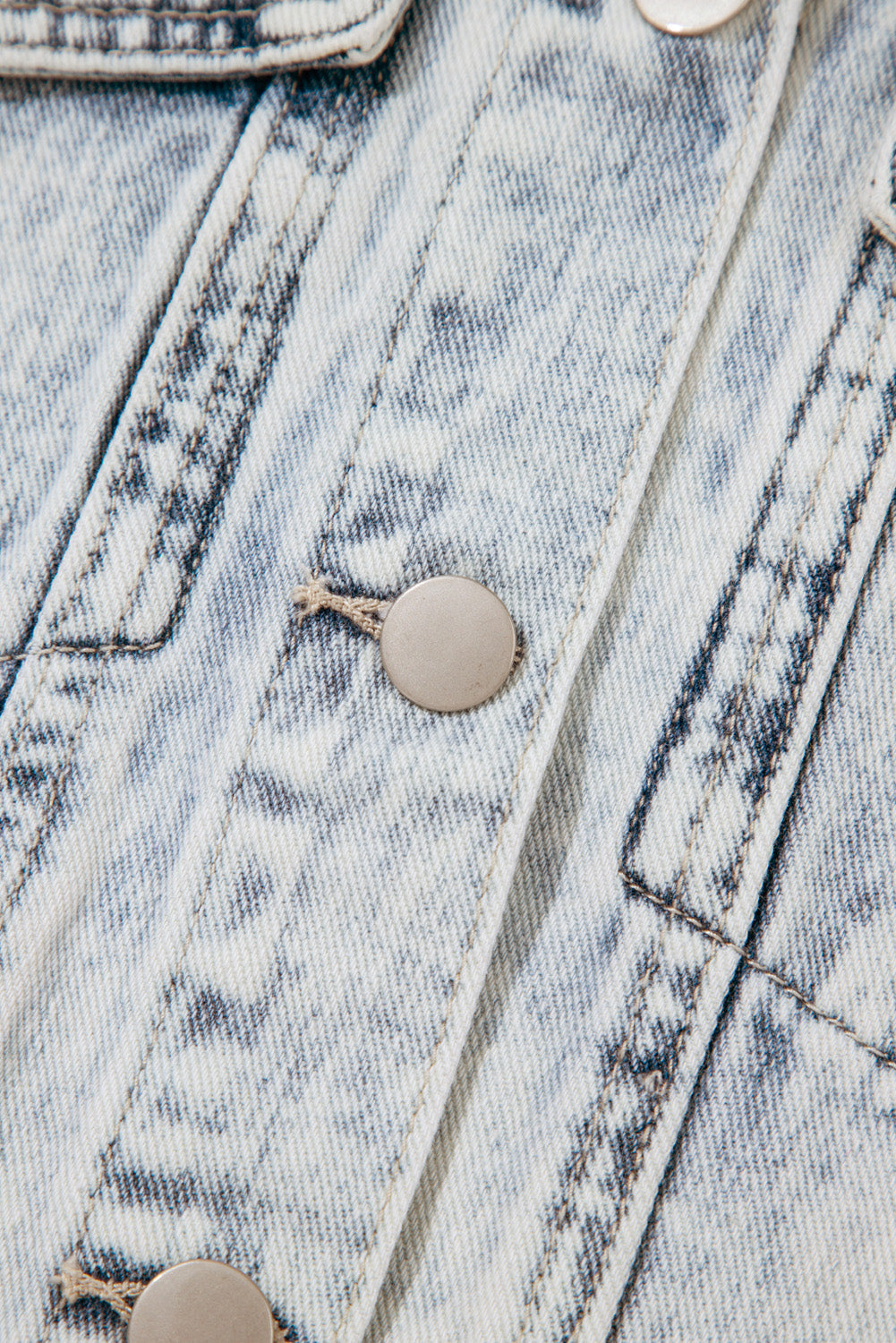 Beau Blue Light Wash Buttoned Chest Pocket Puff Sleeve Denim Jacket eAura