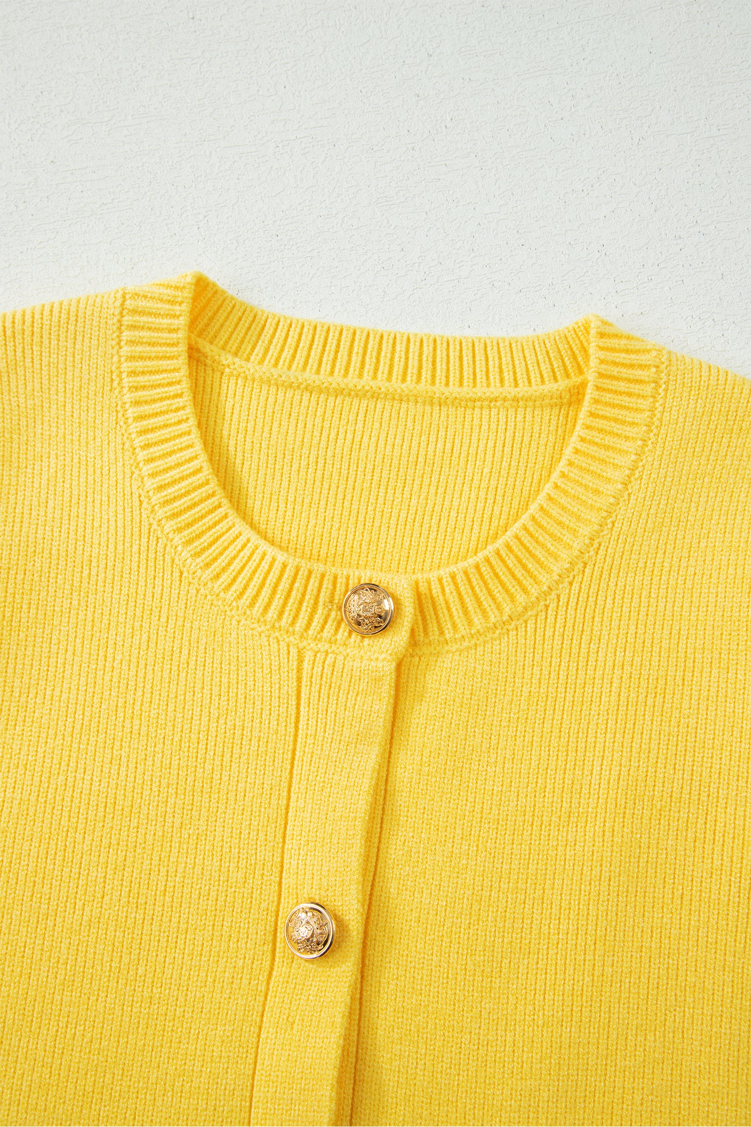 White Sleeveless Knit Button Pocketed Sweater
