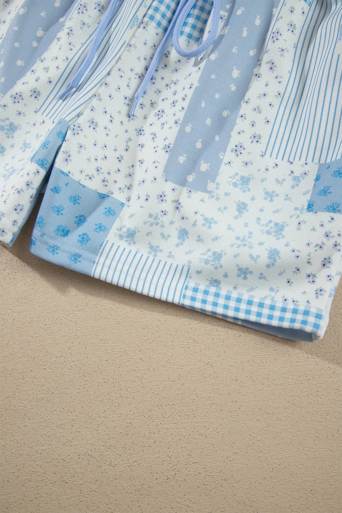 Sky Blue Patchwork Floral Print Drop Shoulder Baggy Pullover Drawstring Shorts Set – Light Blue