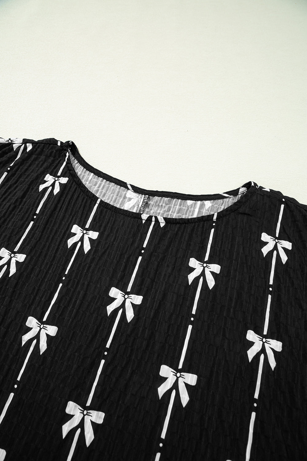Black Bow Print Puff Short Sleeve Top eAura