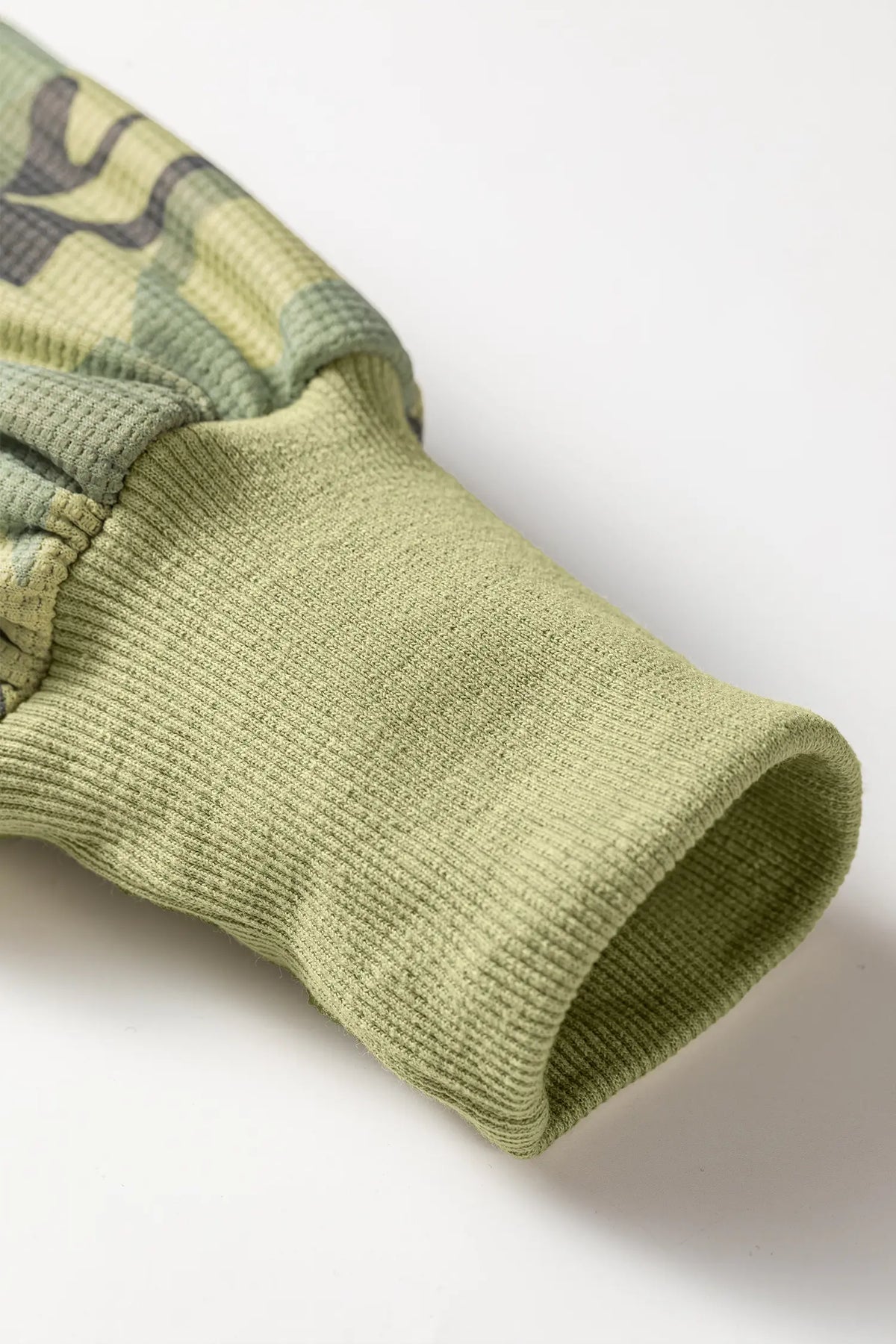 Camouflage Waffle Knit Raw Edge Contrast Trim Oversized Long Sleeve Top – Green