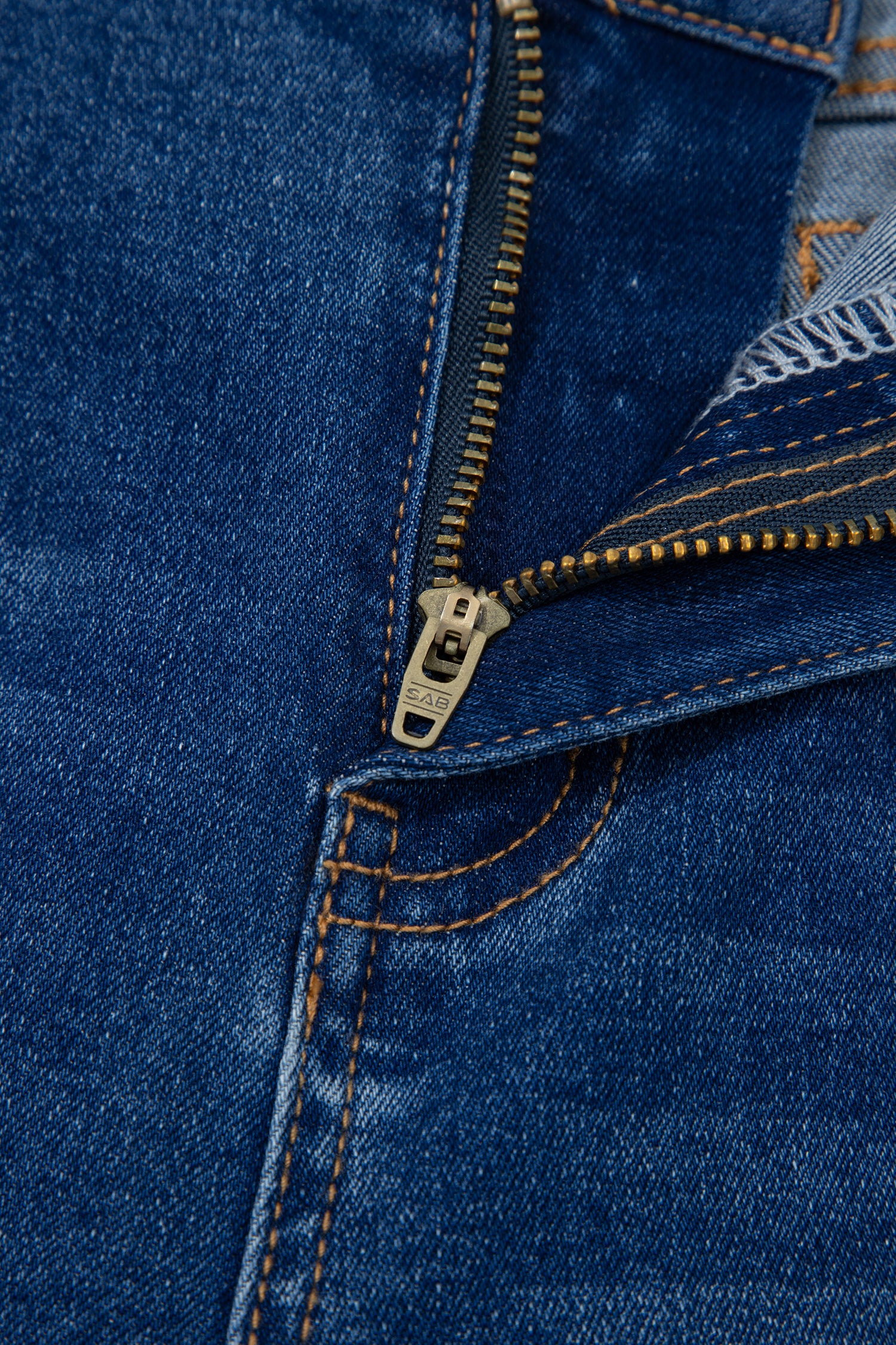 Tailored Seam Detail Shift Jeans – Sky Blue