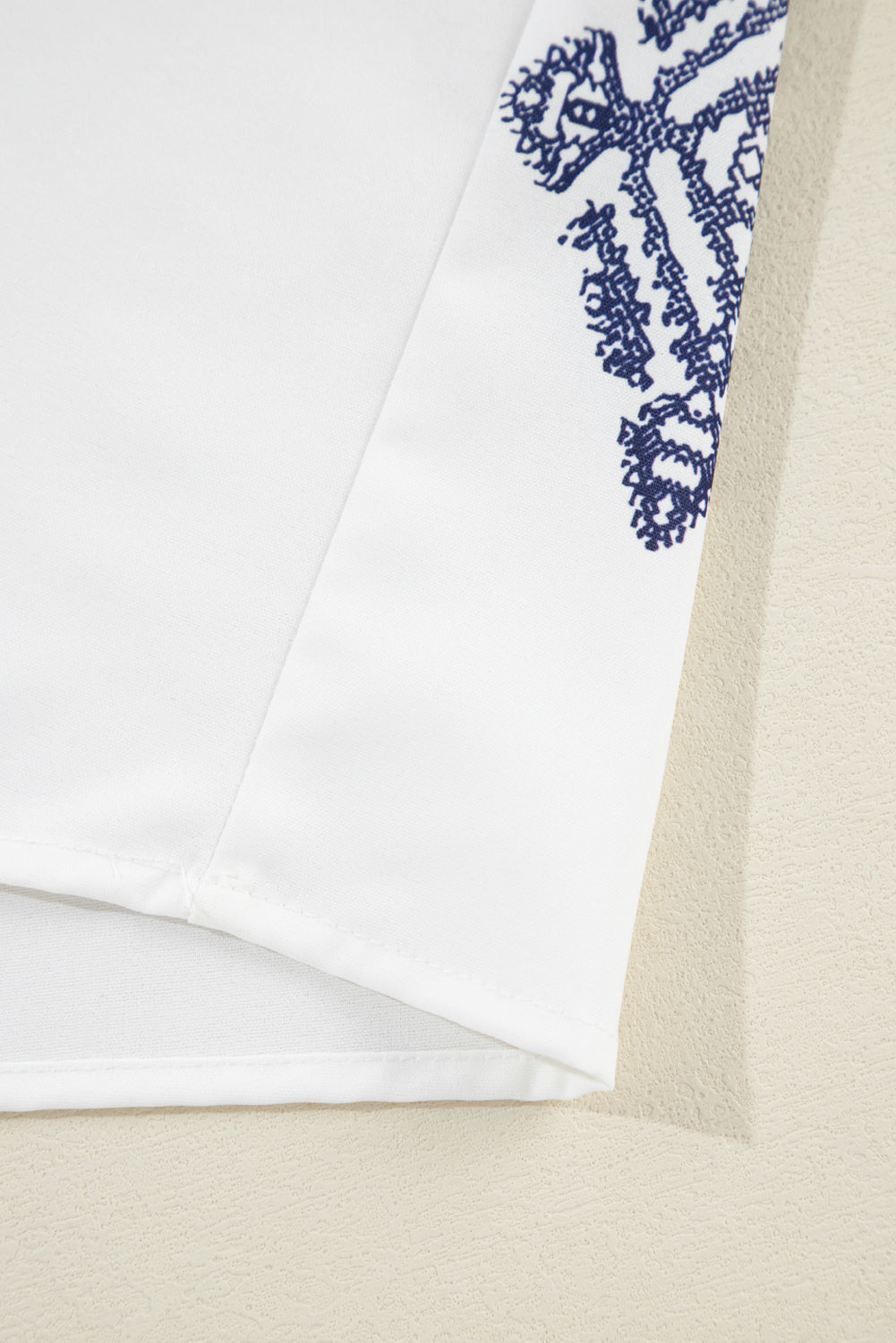 White Boho Geometric Print Bracelet Sleeve V Neck Blouse BB Fashion Outlet