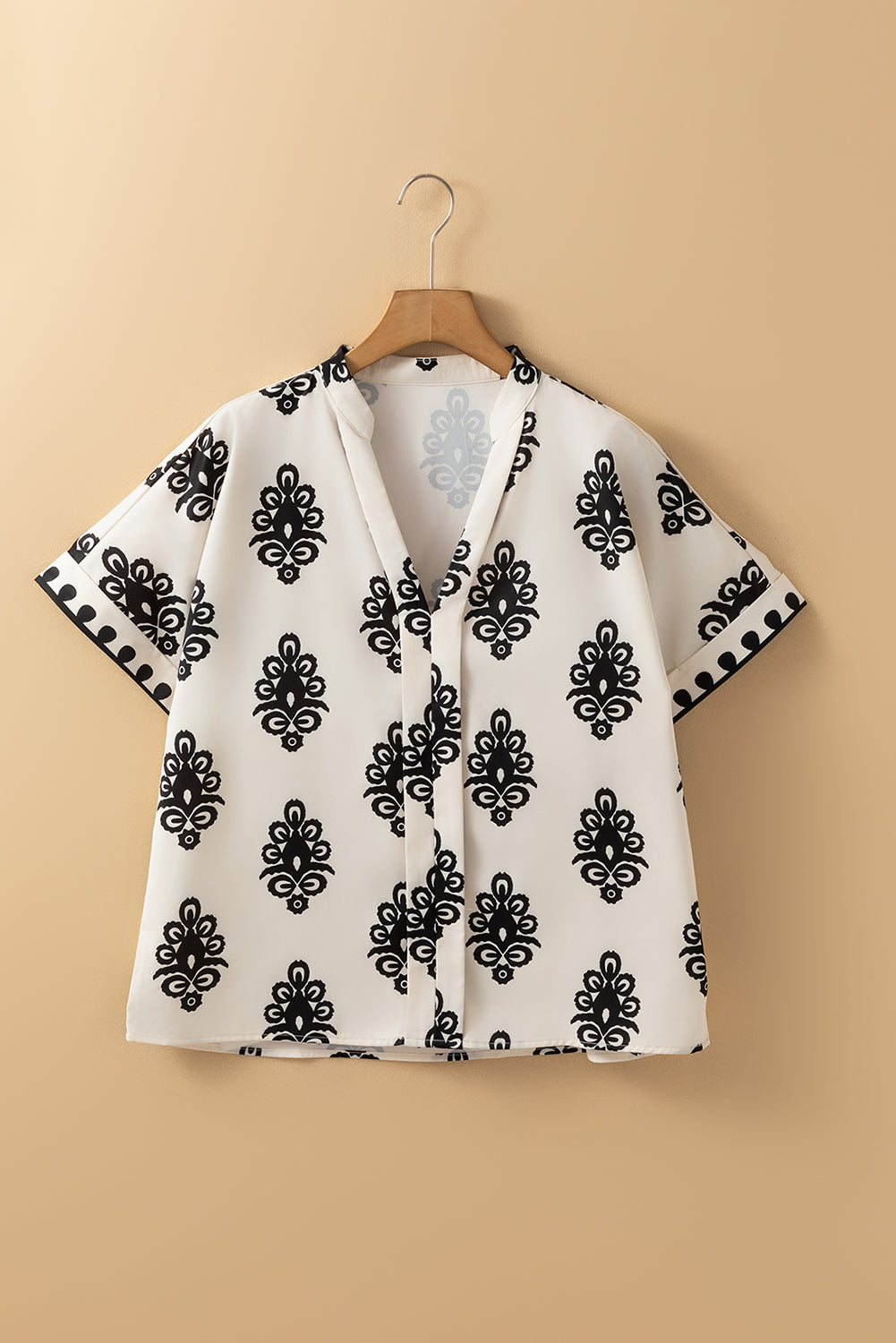 Black Geometric Print Short Sleeve V Neck Blouse eAura