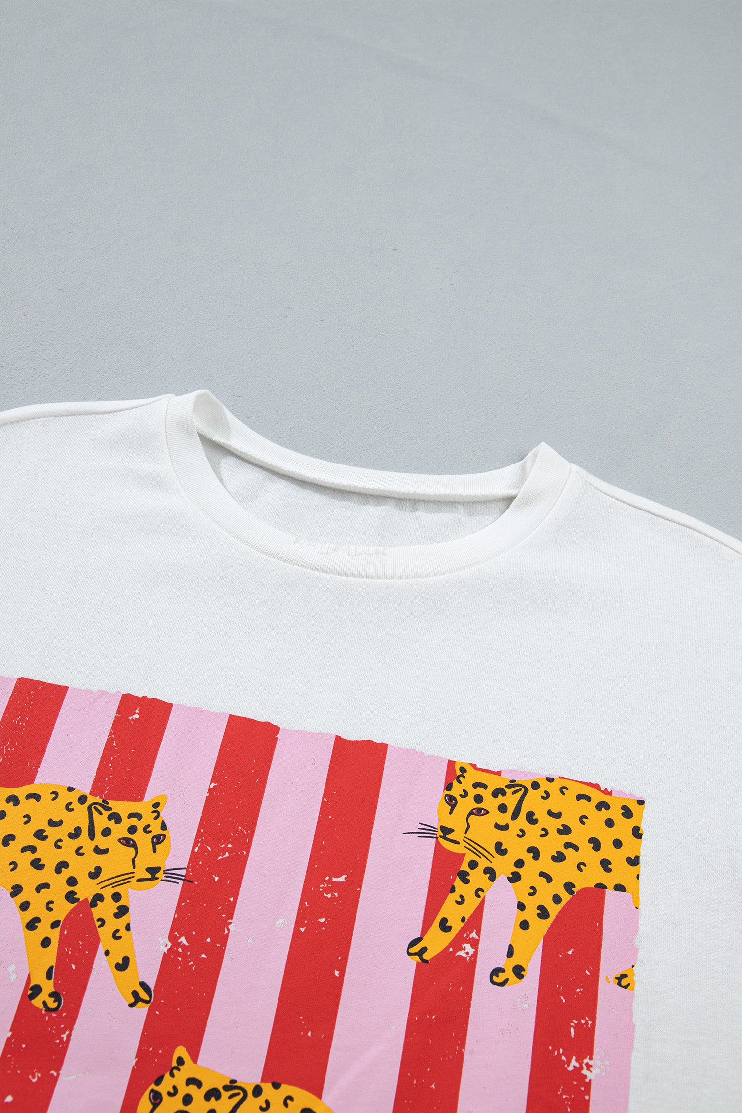 Cheetah Striped Print Retro Fashion Graphic Tee – Dark Grey