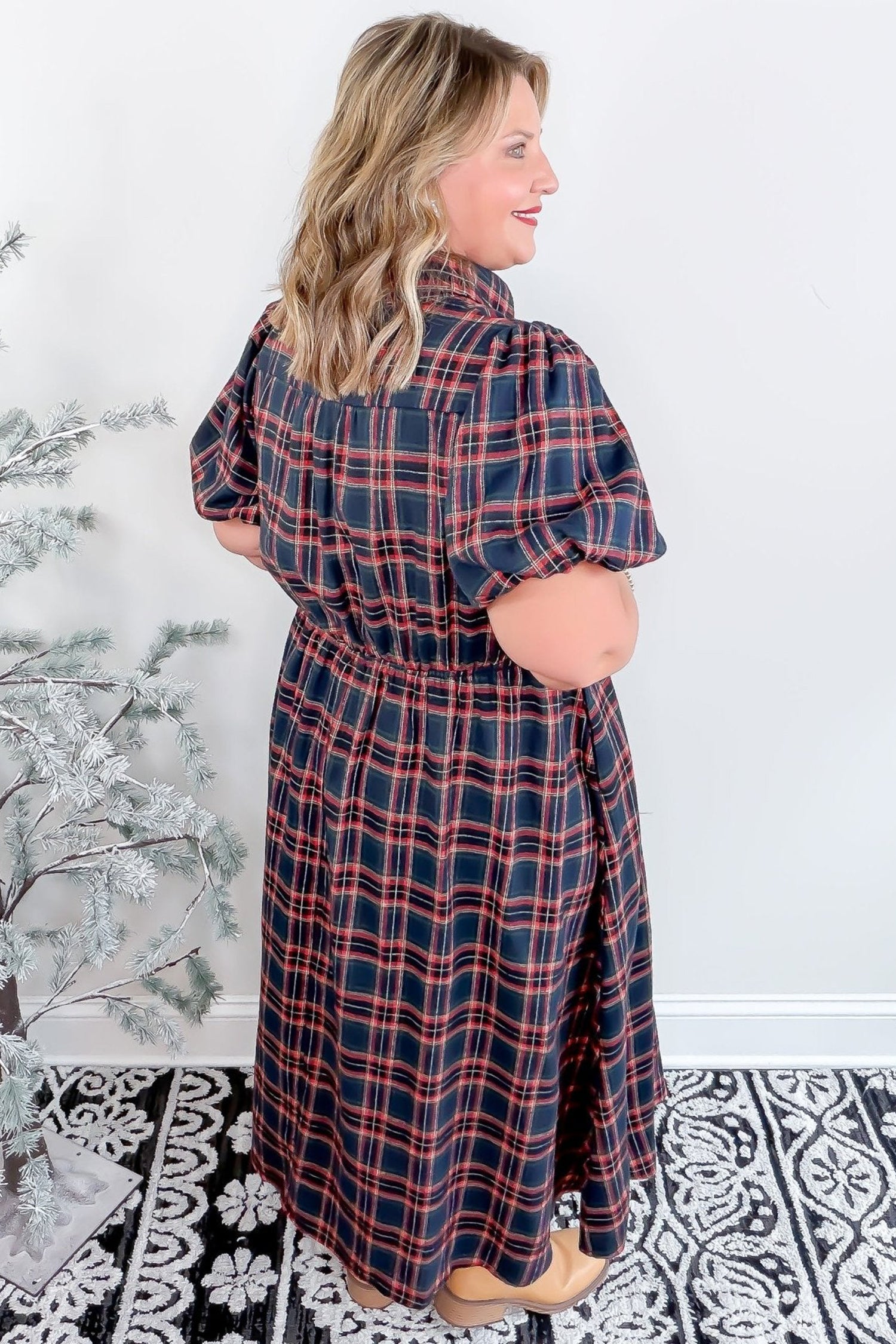Plaid V Neck Belted Waist Short Sleeve Plus Size Dress – Black