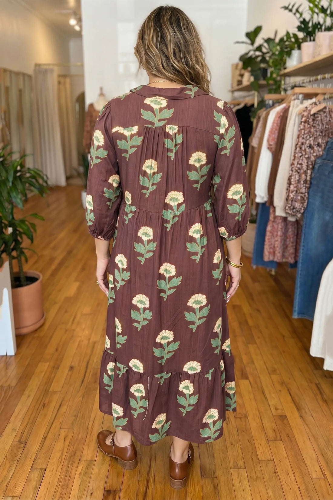 Floral Print V-Neck Long Sleeve Loose Shift Plus Size Dress – Brown