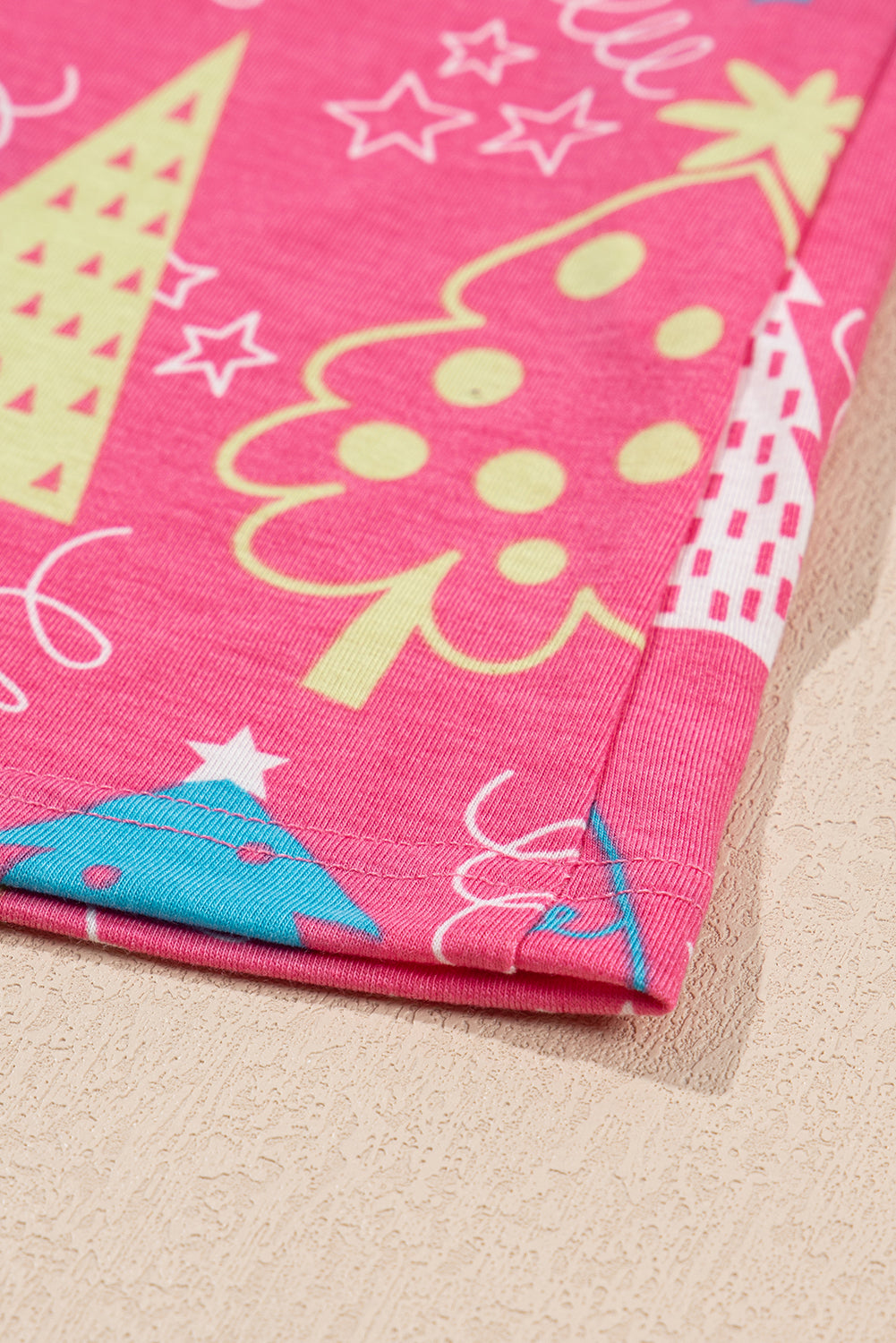 Christmas Tree Print Tee and Pants Pyjama Set - eAura