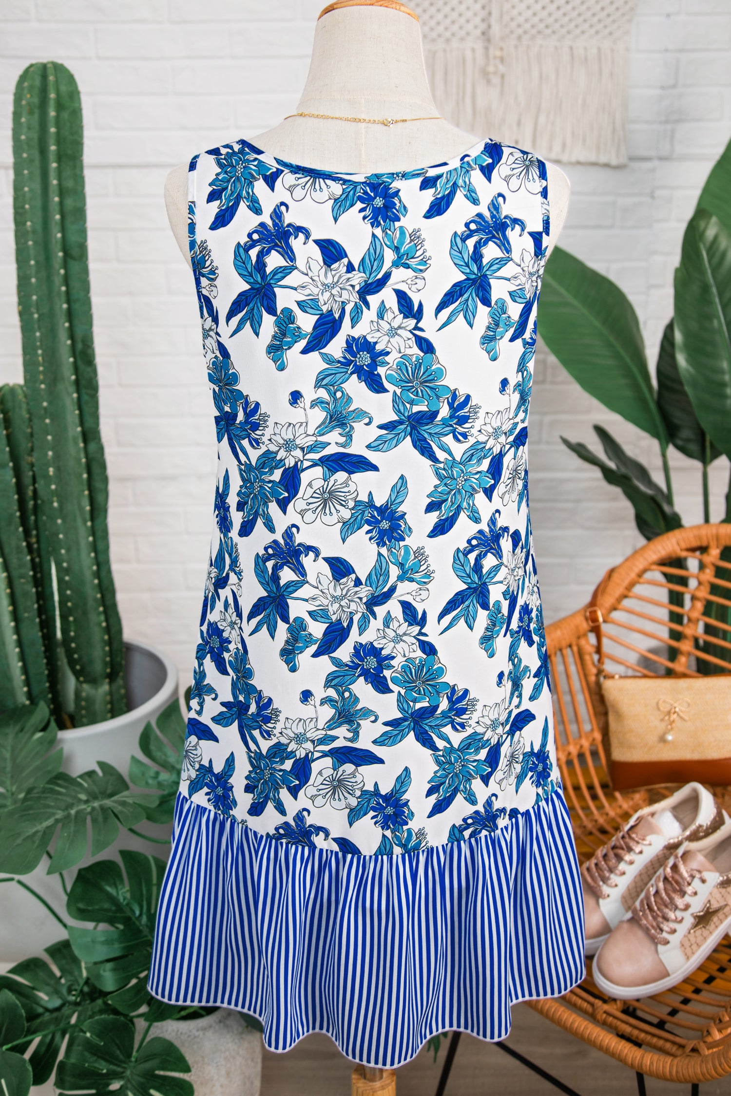 Floral Print Sleeveless Striped Ruffle Hem Patchwork Dress