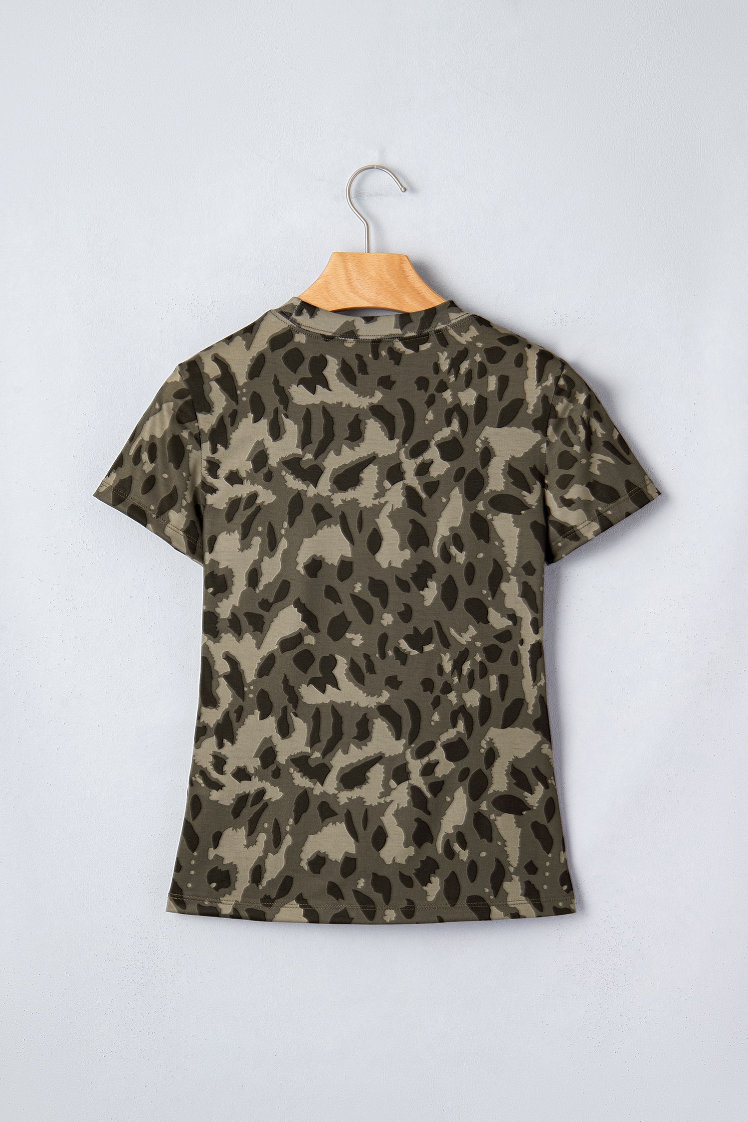 Retro Leopard Print Mock Neck Slim Tee – Brown
