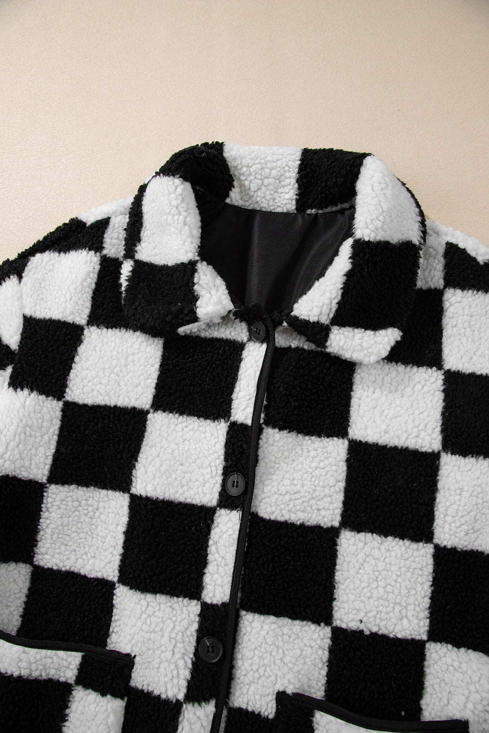 Black Checkered Side Pockets Collared Buttoned Fleece Jacket eAura