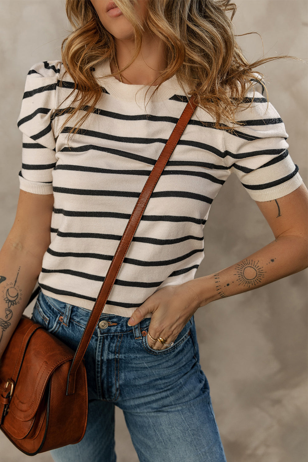 Ribbed Trim Round Neck Bubble Sleeve Knitted Top eAura